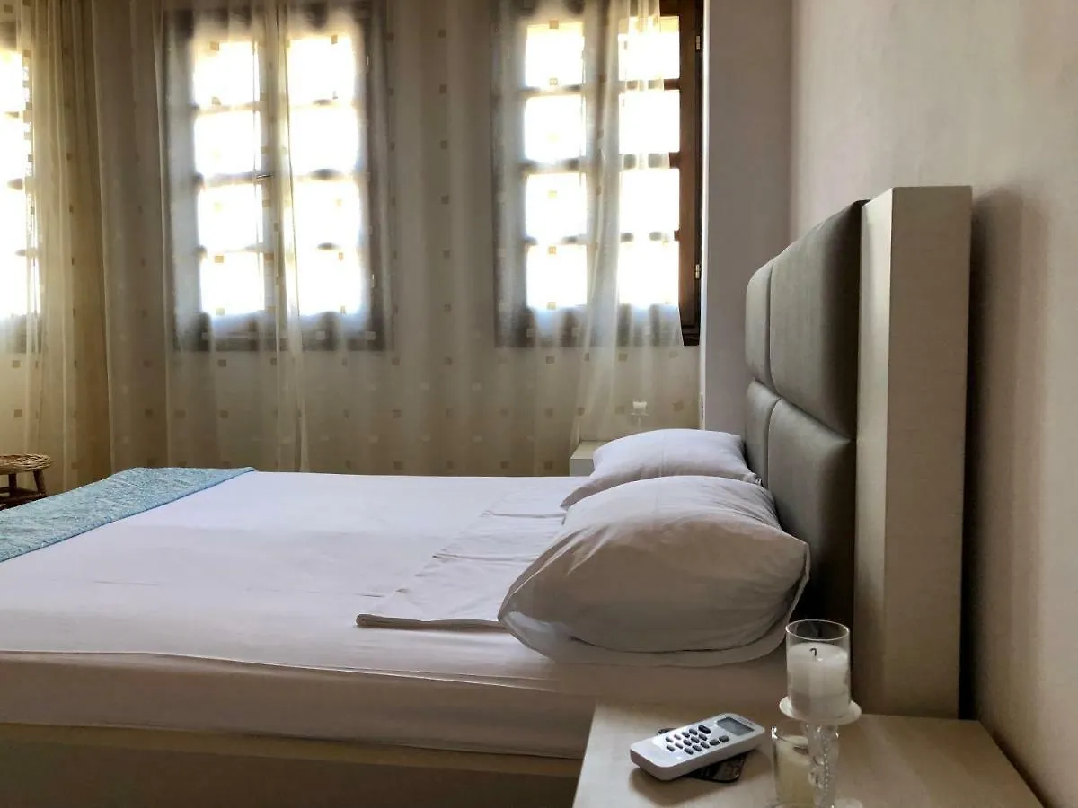 Dhimitri'S Guest House Berat Albania